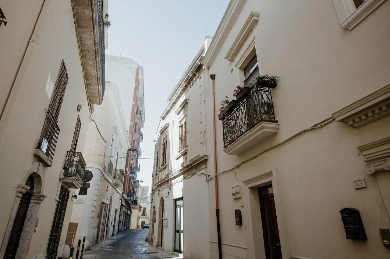 Bed and Breakfast Pacuvius Home Suite B&B Μπρίντιζι