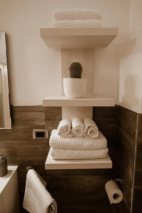 Bed and Breakfast Pacuvius Home Suite B&B Μπρίντιζι